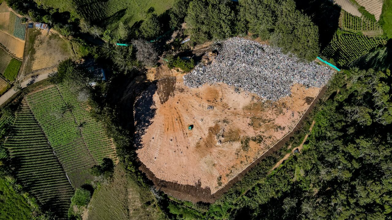 RELLENO SANITARIO DE SANTUARIO - CORNARE