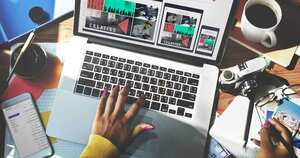 3. Vicepresidenta de mercadeo: Son las que eligen las estrategias para mantener o mejorar los ingresos por las ventas de los bienes o servicios. Porcentaje de mujeres: 49%. Ingreso anual promedio: USD$123.000.