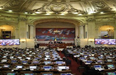 Casi que con un silencio sepulcral, el Congreso en pleno escuchó a Santos.