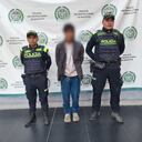 Este es el hombre capturado por lanzar panfletos amenazante en contra de la directora de la Cárcel La Modelo en Bogotá