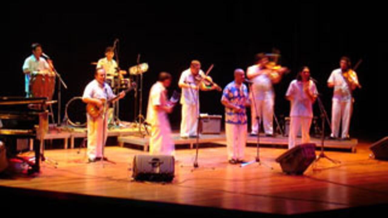 La Real Charanga utiliza instrumentos de las orquestas de cámara: violín, viola y flauta traversa