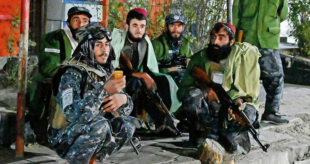 En Afganistán la paz sigue estando muy lejos con los ataques del Estado Islámico. Foto: AFP