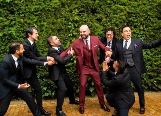 Ricardo Quevedo con Los de la Culpa en su boda