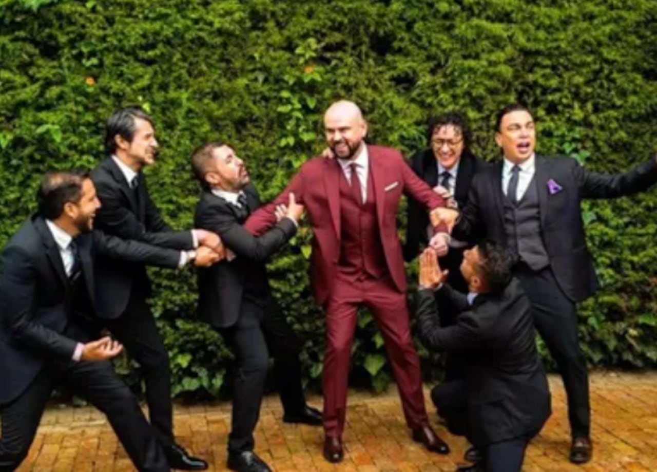 Ricardo Quevedo con Los de la Culpa en su boda