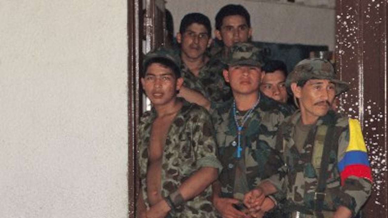 Uniformados secuestrados por las Farc en la toma a Las Delicias en agosto de 1996.