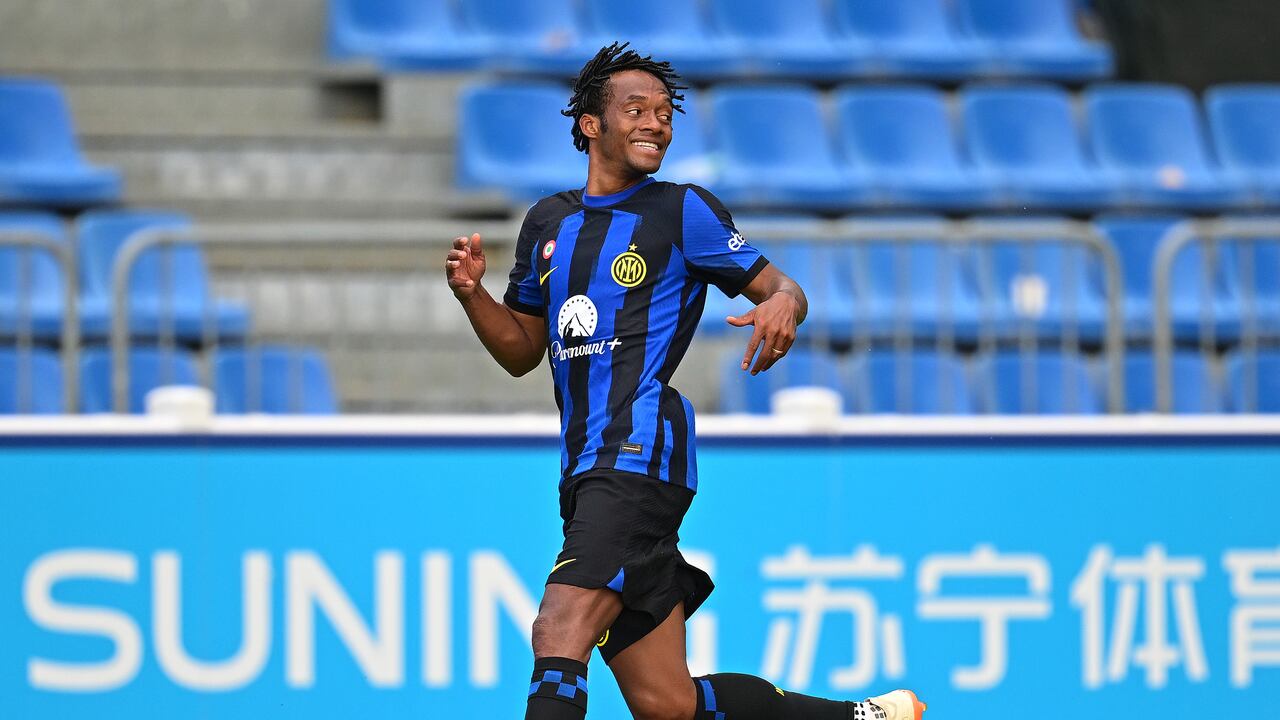 Se le ve muy feliz al futbolista colombiano Juan Guillermo Cuadrado en un amistoso con el Inter de Milán. /Foto: Mattia Ozbot - Inter/Inter via Getty Images