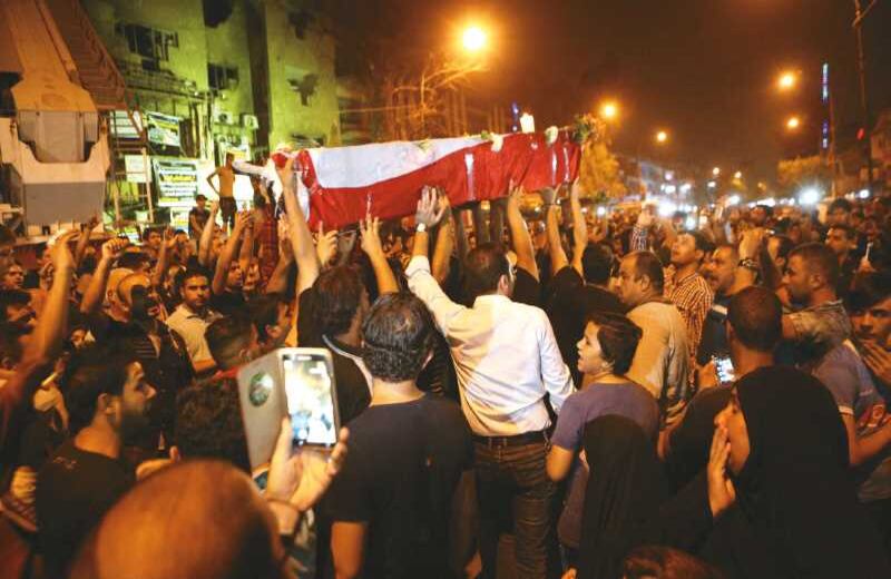  Las manifestaciones en repudio del atentado del 3 de julio se tomaron las calles de Bagdad. Con 213 muertos y más de 200 heridos, este ha sido el ataque más mortífero perpetrado