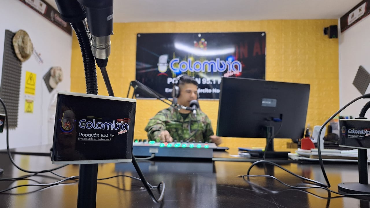 Imagen de referencia de una emisora del Ejército Nacional.