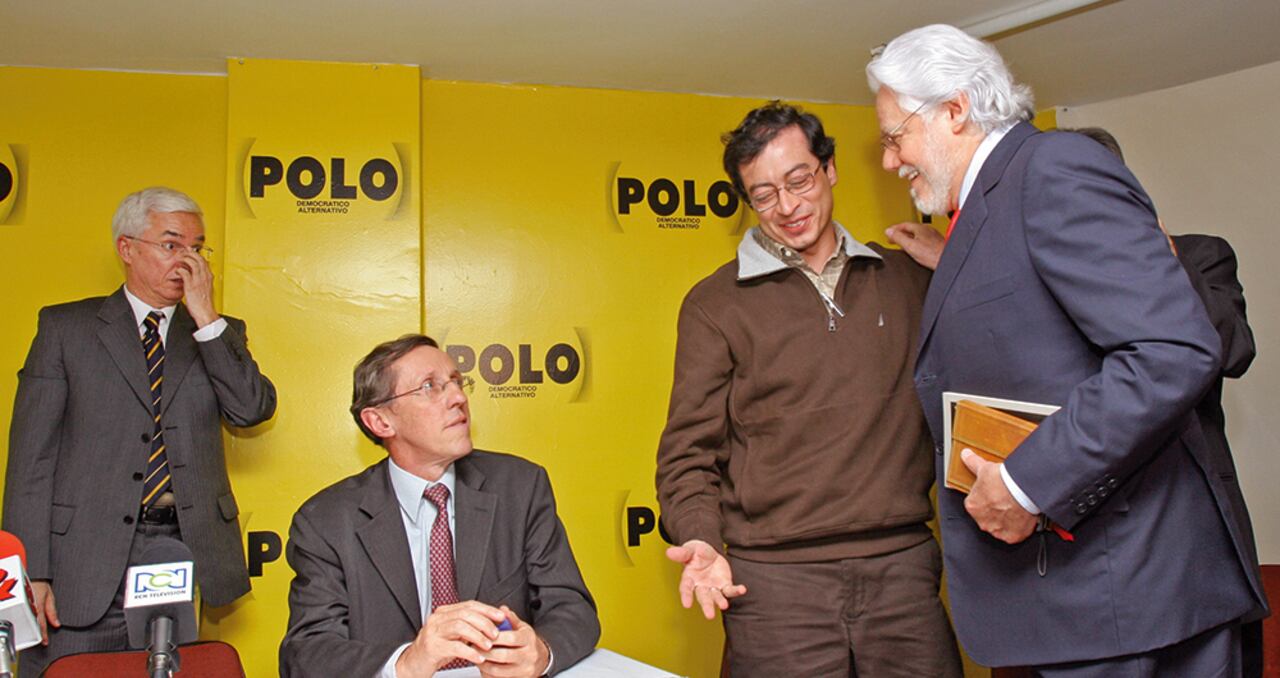    El Polo Democrático hizo parte de la vida política de Gustavo Petro. Sin embargo, con Antonio Navarro, hoy en la Alianza Verde, está distanciado. Lo mismo que con Jorge Robledo, hoy en Dignidad.