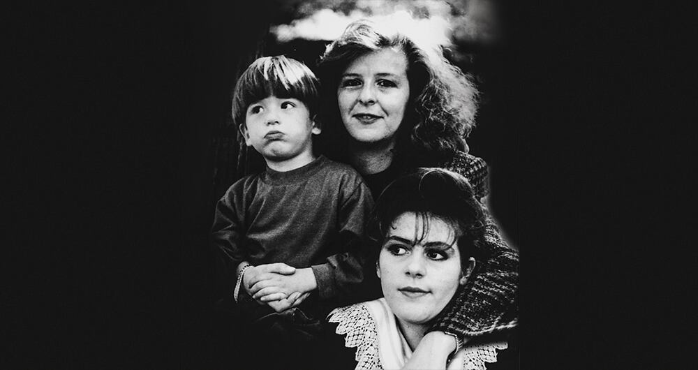 “Estoy absolutamente convencida de que mi mamá está allí, cogiéndole la mano a Miguel”, dice María Carolina Hoyos. 