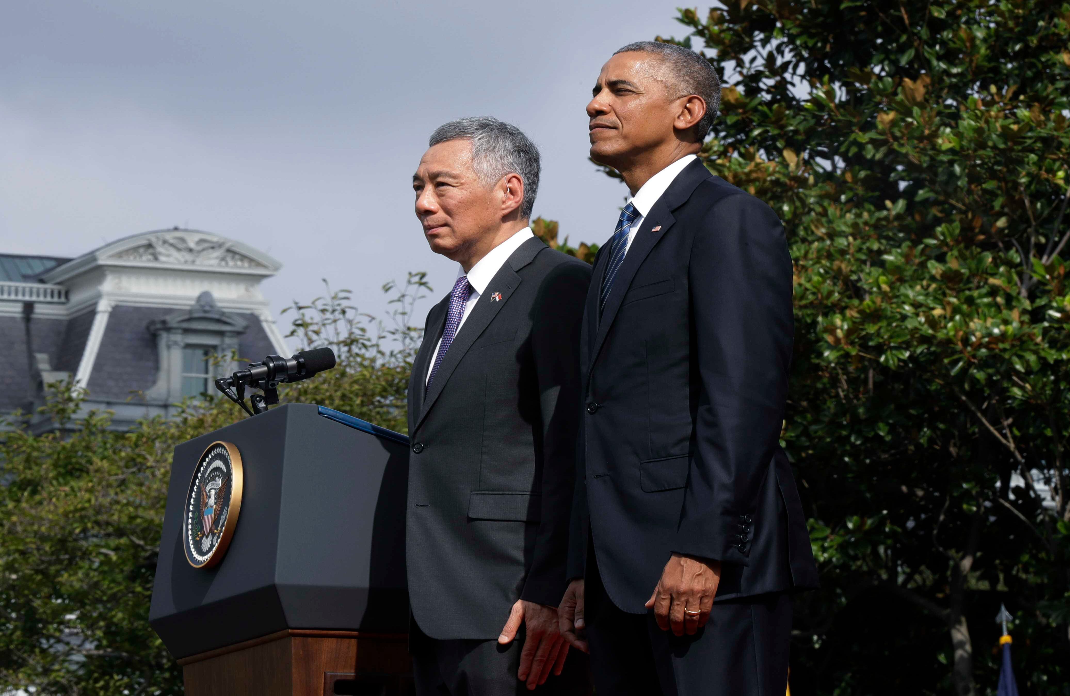 El primer ministro de Singapur, Lee Hsien Loong, celebra los 50 años de relaciones diplomáticas con los Estados Unidos, en la casa Blanca. Además, el encuentro con Obama tenía como objetivo seguir con la relación comercial Trans-pacífico.