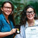 Las profesoras Eliana Zapata y Erika Imbett, del ITM, fueron reconocidas con el Premio Nacional al Inventor Colombiano 2026 por el desarrollo de Aireo, un dispositivo que ayuda a filtrar contaminantes del aire.