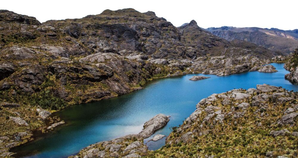 En el páramo de Santurbán nacen los ríos que abastecen los acueductos de los que se surten de agua potable más de 2.200.000 personas de 26 municipios, incluidos Bucaramanga y Cúcuta.