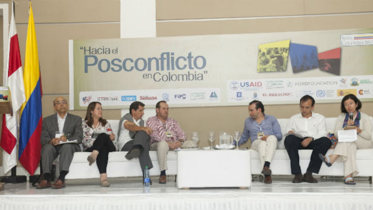 Líderes de sectores, carteras y de opinión hablaron sobre acuerdos de paz.