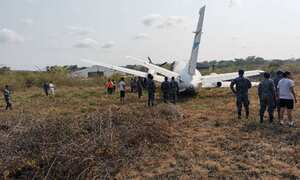 El Ejército de Guatemala y la Aeronáutica Civil de ese país ayudaron a atender a los pasajeros del vuelo que llegaba de México