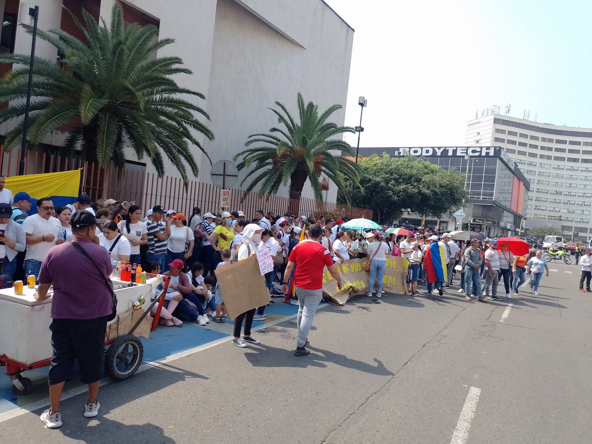 Se tomaron varias vías de la ciudad.