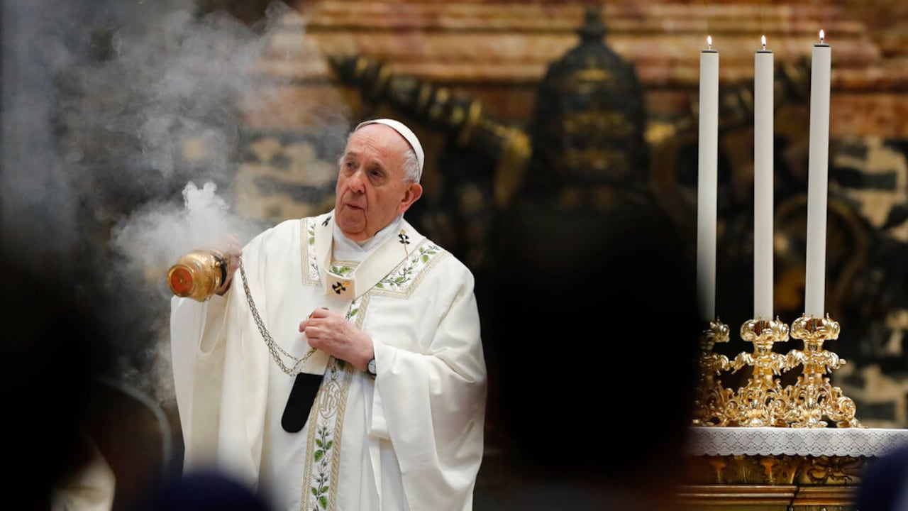 El papa pedirá a la Virgen Desatanudos que deshaga los “nudos” de la pandemia