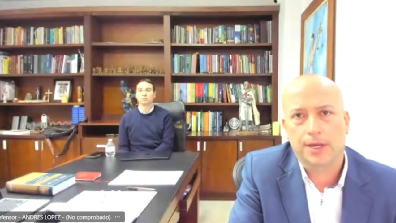 Juan David Palacio Cardona (izq.), investigado por corrupción en el Área Metropolitana del Valle de Aburrá cuando fue su director-