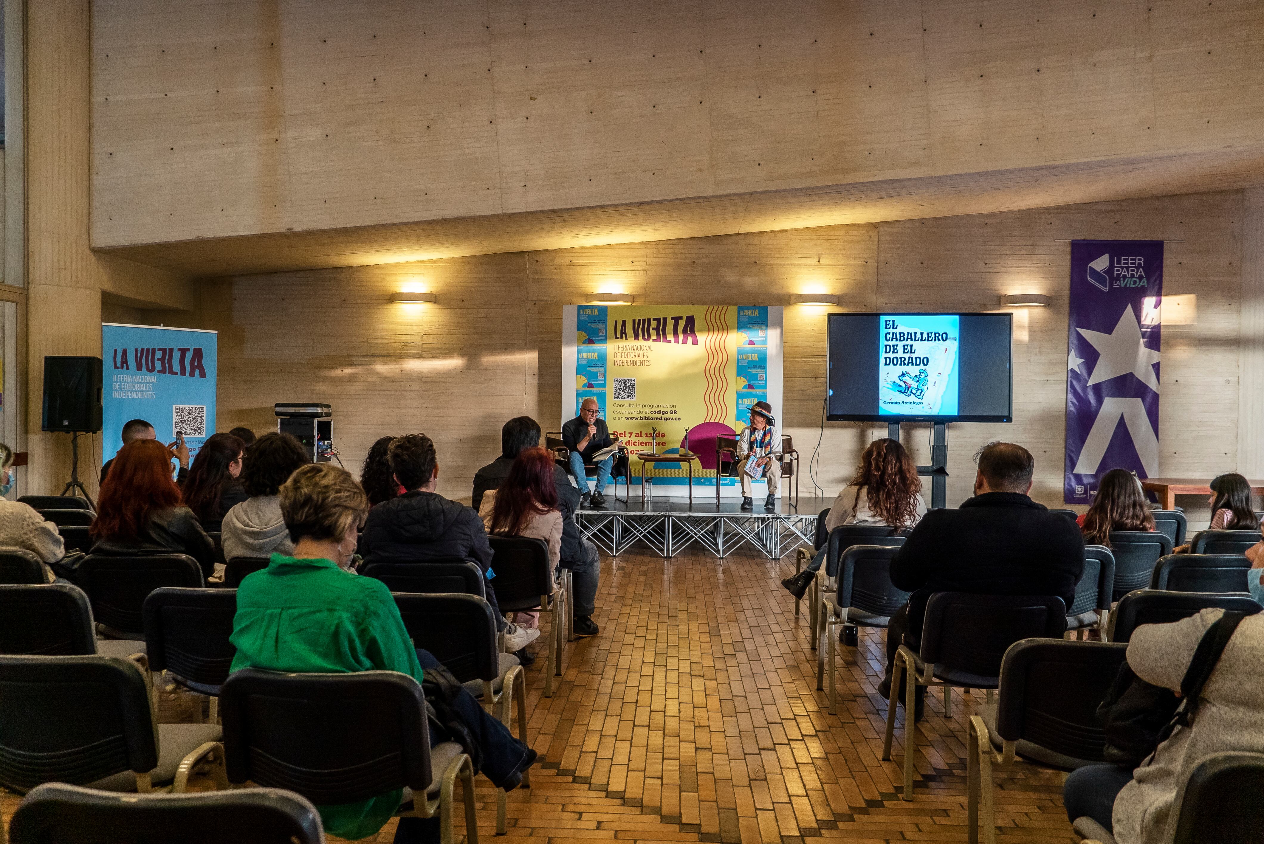 La vuelta feria editorial