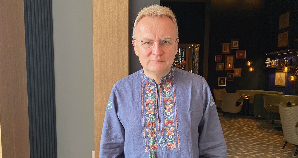 Andriy Sadovyi pide a los ciudadanos que apoyan a Putin que investiguen las atrocidades que se han cometido. Así luce la ciudad en medio del conflicto.