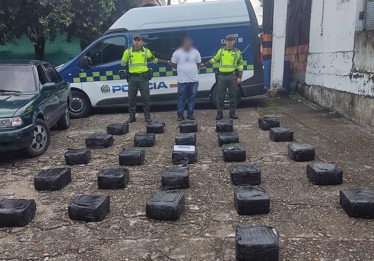 La droga procedía del departamento del Huila y al parecer sería distribuida en municipios del Tolima y la ciudad de Bogotá