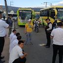 Buses y camiones en paro