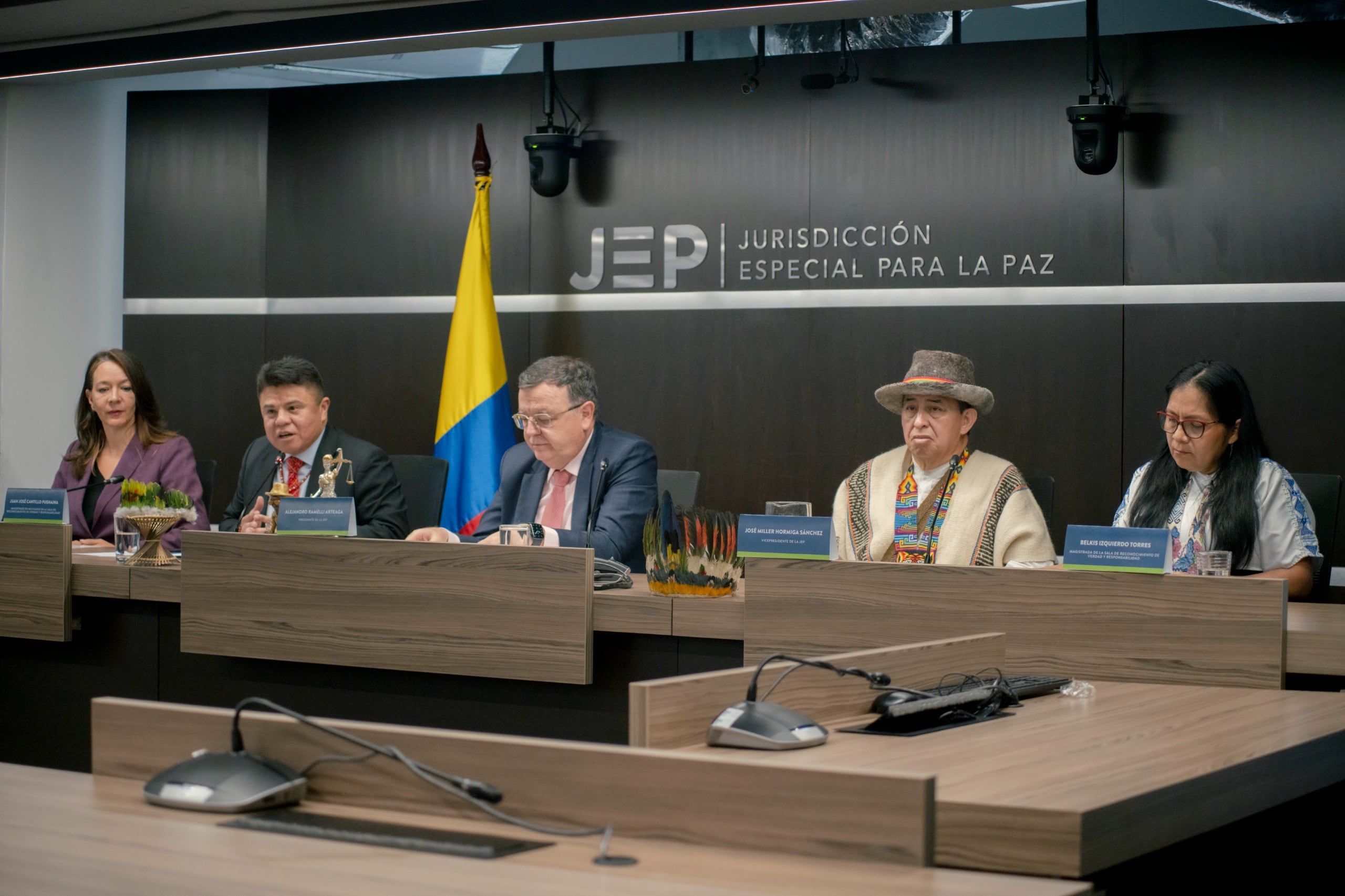 Audiencia de la JEP de imputación de cargos contra las antiguas Farc por crímenes contra pueblos indígenas.