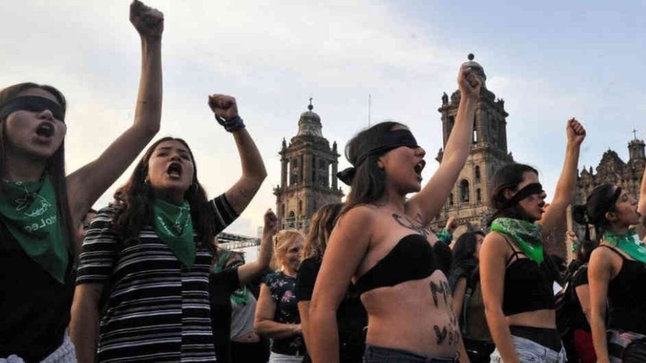 "Es un orgullo para nosotras que tantas mujeres, nuestras abuelas, tías, saquen la voz, sobre todo con lo que tuvieron que vivir", dijo Paula Cometa.
