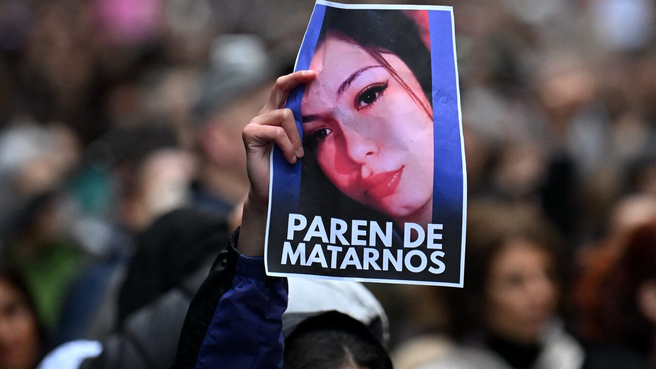 Protestas por las tres mujeres asesinadas