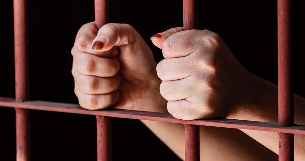 La mujer había sido condenada a cadena perpetua por un crimen que no cometió.