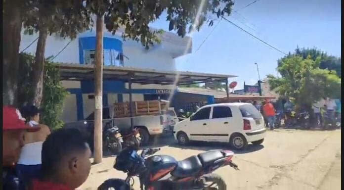 Empleados del motel encontraron el cuerpo sin vida de la mujer.