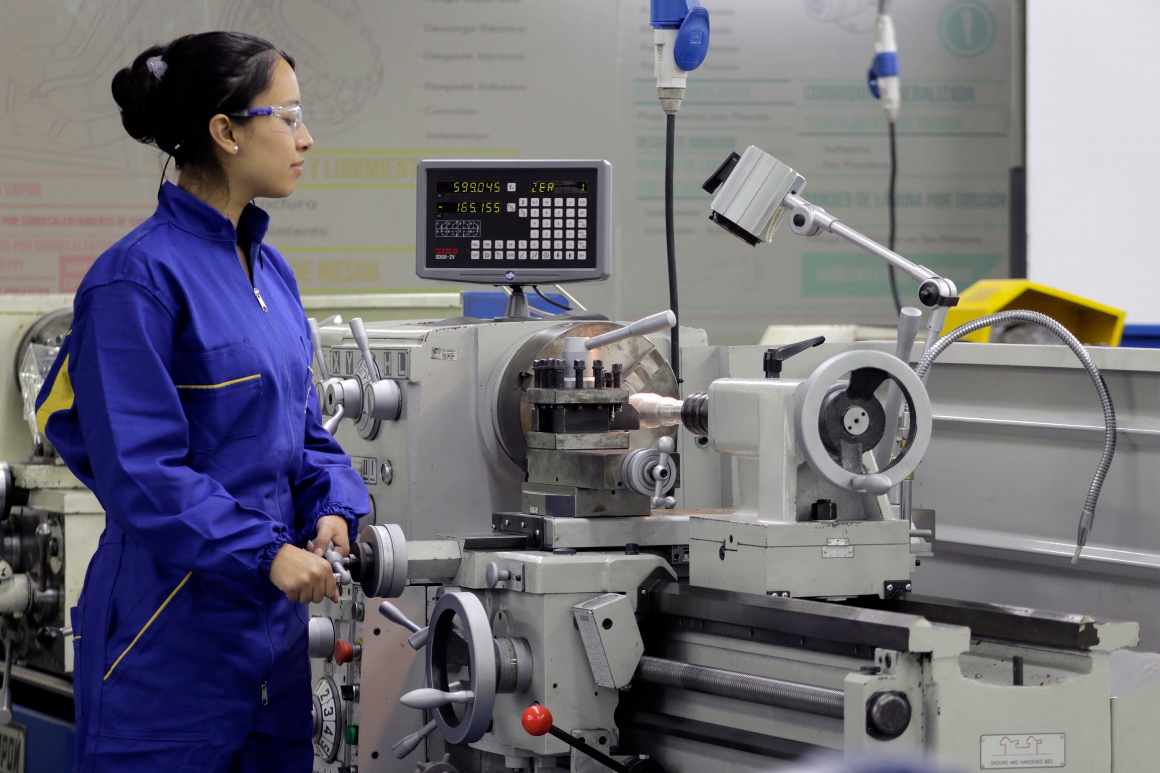 Universidad ECCI - API