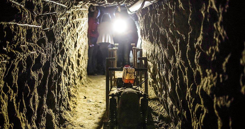  La exreina de belleza planeó la construcción de este túnel por el cual el Chapo huyó de la prisión mexicana de El Altiplano en 2015.  