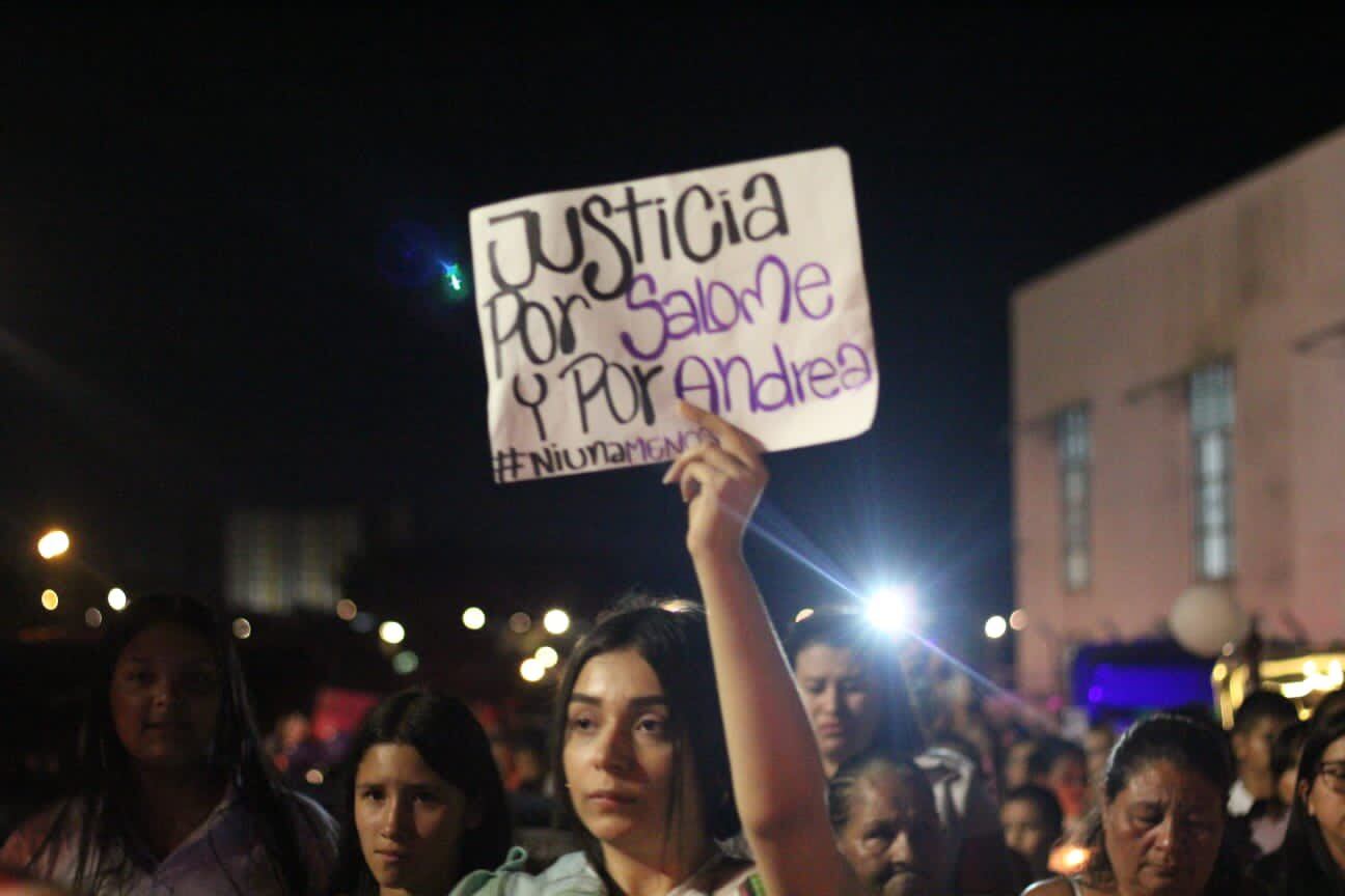 Velatón en la que se exige justicia por Salomé.