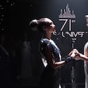 R'Bonney Gabriel y Amanda Dudamel durante la decisión final de Miss Universo 2022.