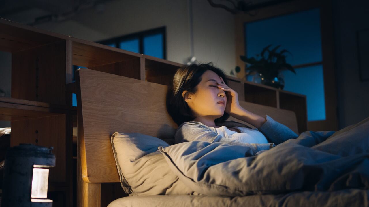 Trastornos del sueño, como la apnea o la roncopatía también son definidos como factores de riesgo para dolores de cabeza.