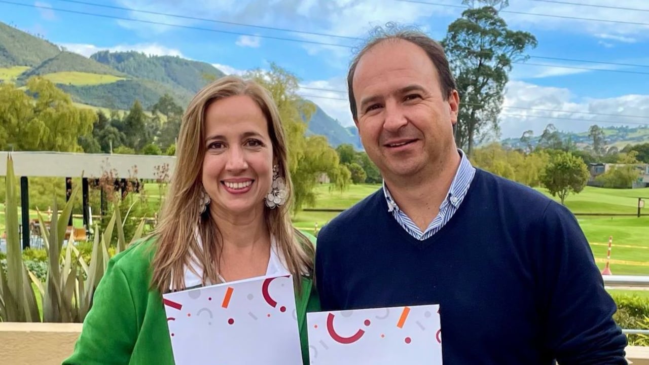 La empresa Refinancia obtuvo la certificación por su excelente ambiente laboral y oportunidades para crecer que les dan a los empleados.