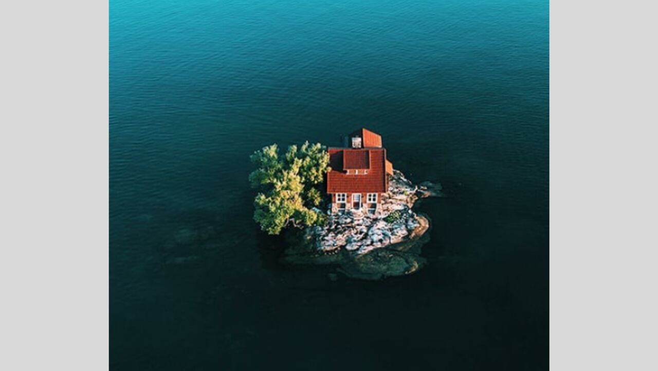 Hub Island, también conocida como Just Enough Room Island, es una isla que tiene apenas 300 metros cuadrados
Google Maps