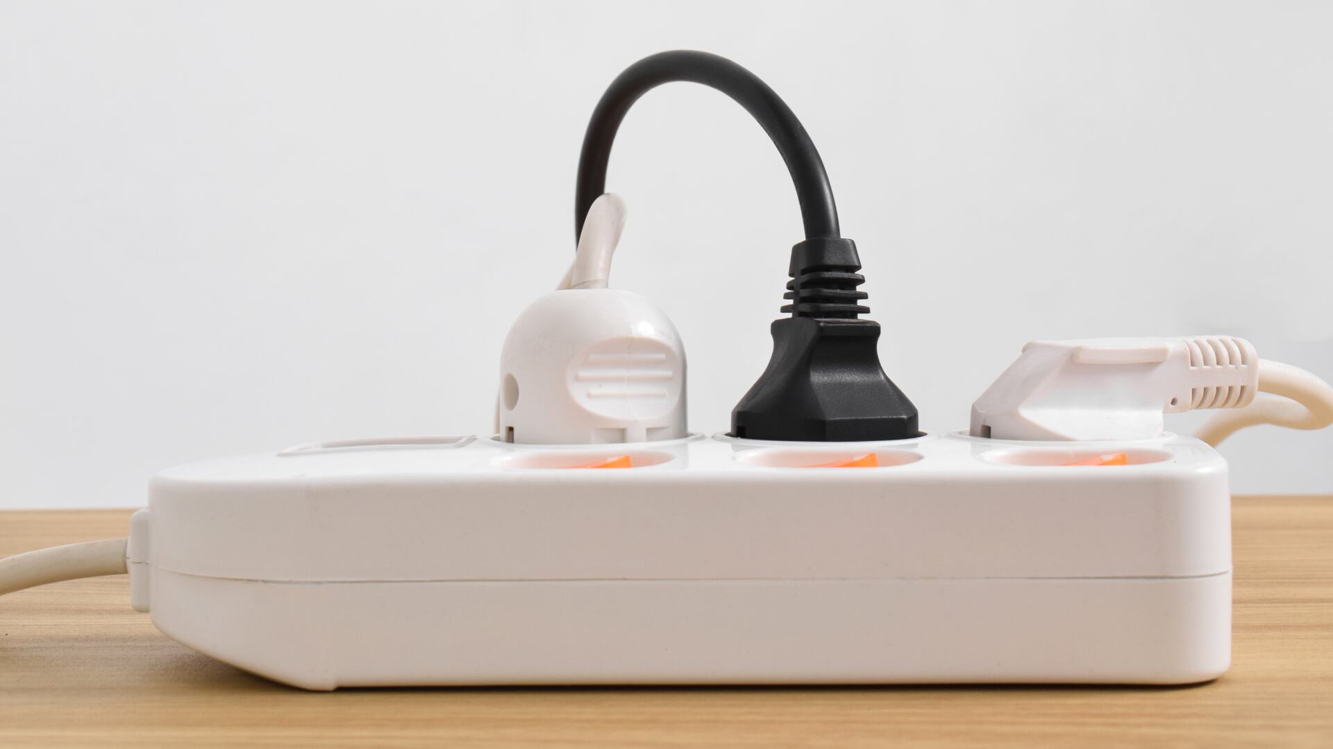 Algunos aparatos aumentan el consumo de energía.