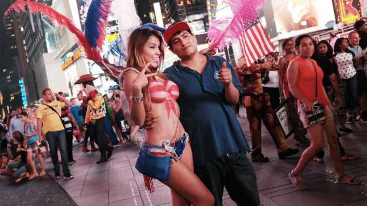 Las "desnudas" se definen a sí mismas como "artistas callejeras".