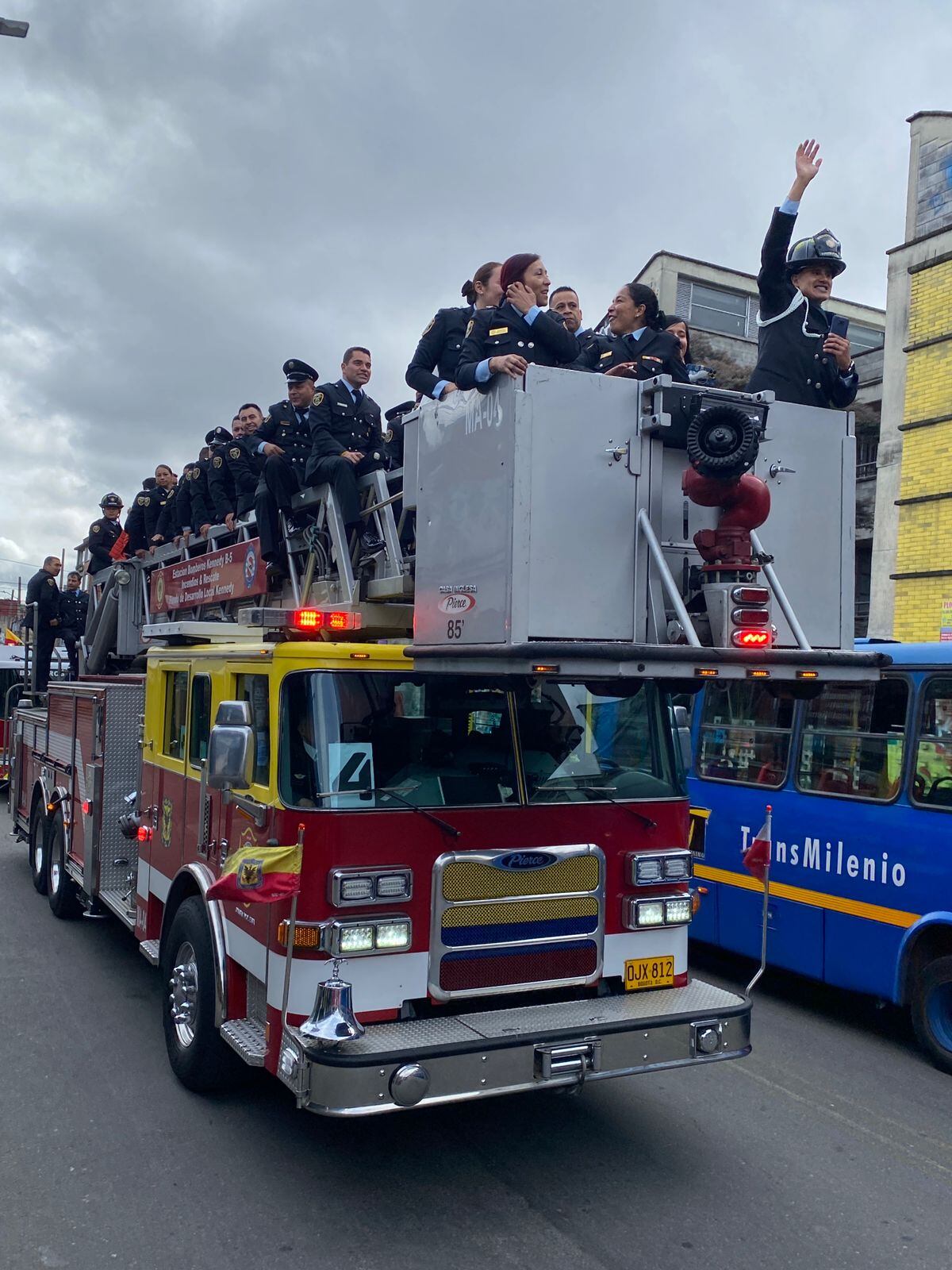 Bomberos Oficiales de Bogotá