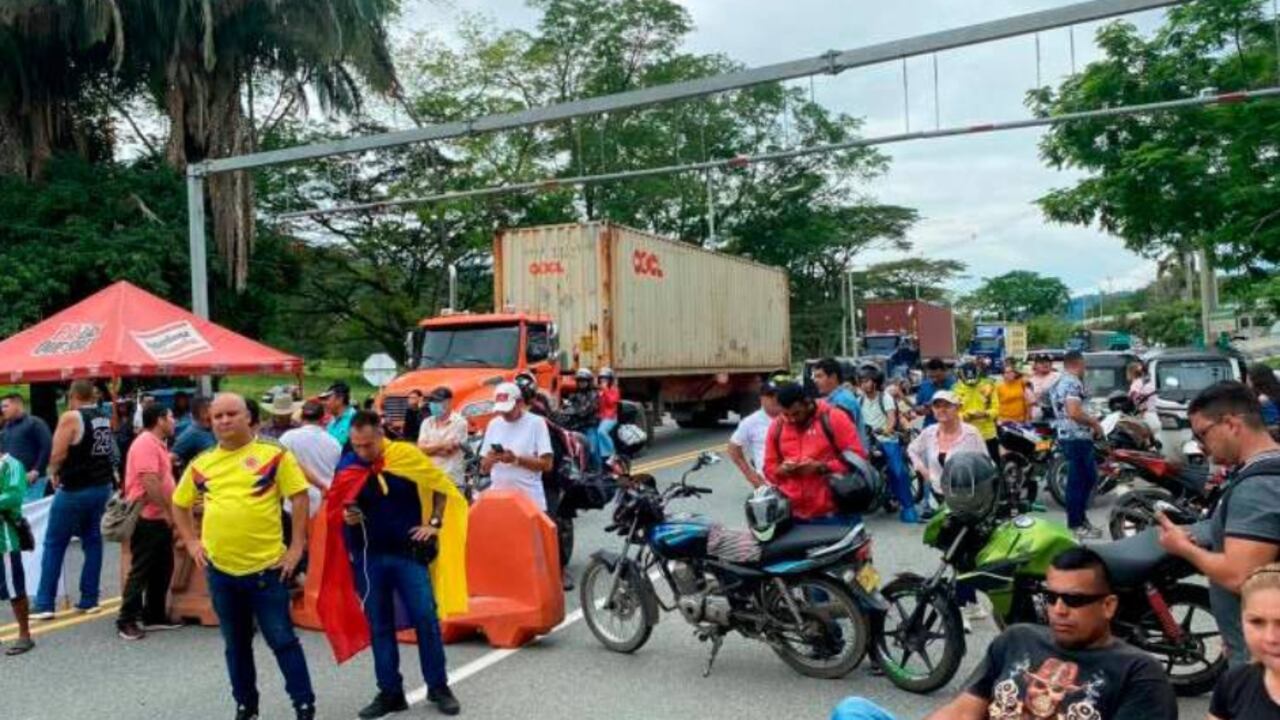 Paro de comerciantes en el municipio de La Pintada, Antioquia.