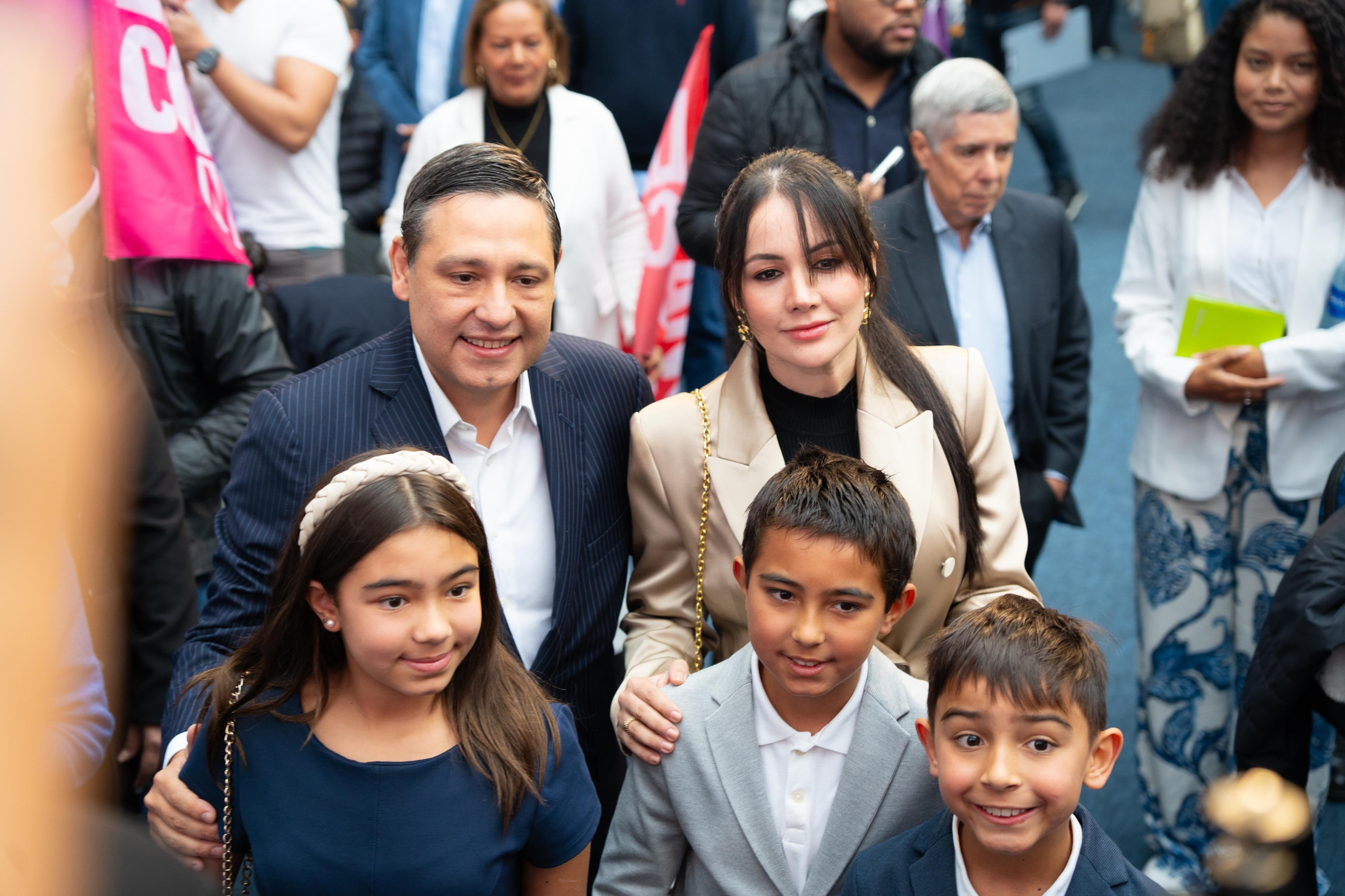 Mauricio Lizcano inscribió su candidatura a través del movimiento ‘Firmes con Lizcano, Colombianismo’.