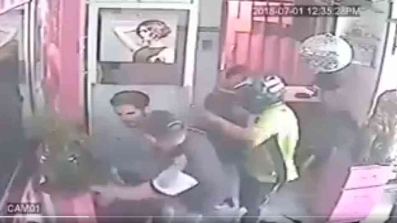 4 hombres propinaron una brutal golpiza a 3 mujeres trans.