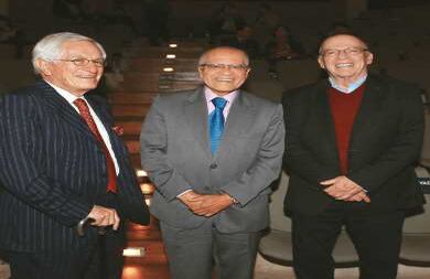 Jaime Castro, Alfonso Gómez y Enrique Santos. p Juliana Vega y Felipe Santos. p Alexandra Pumarejo y Claudia de Francisco. p Rafael Novoa y Adriana Tarud.