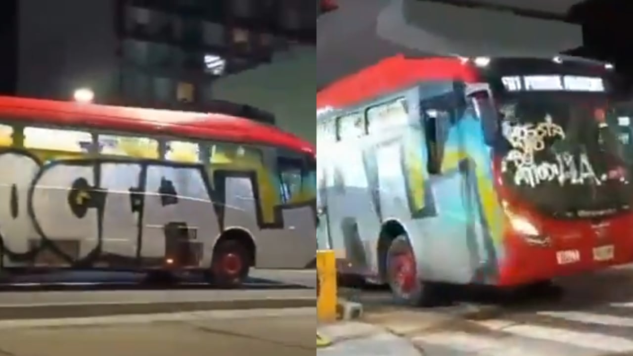 Bus de TransMilenio vandalizado el 7 de agosto.