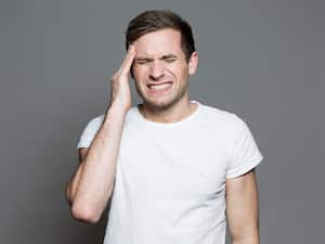 Son muchas las causas que pueden conllevar a sufrir de un dolor de cabeza.