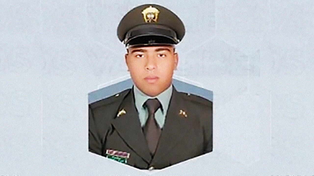yordi Fabian Pérez mendoza Patrullero policía nacional