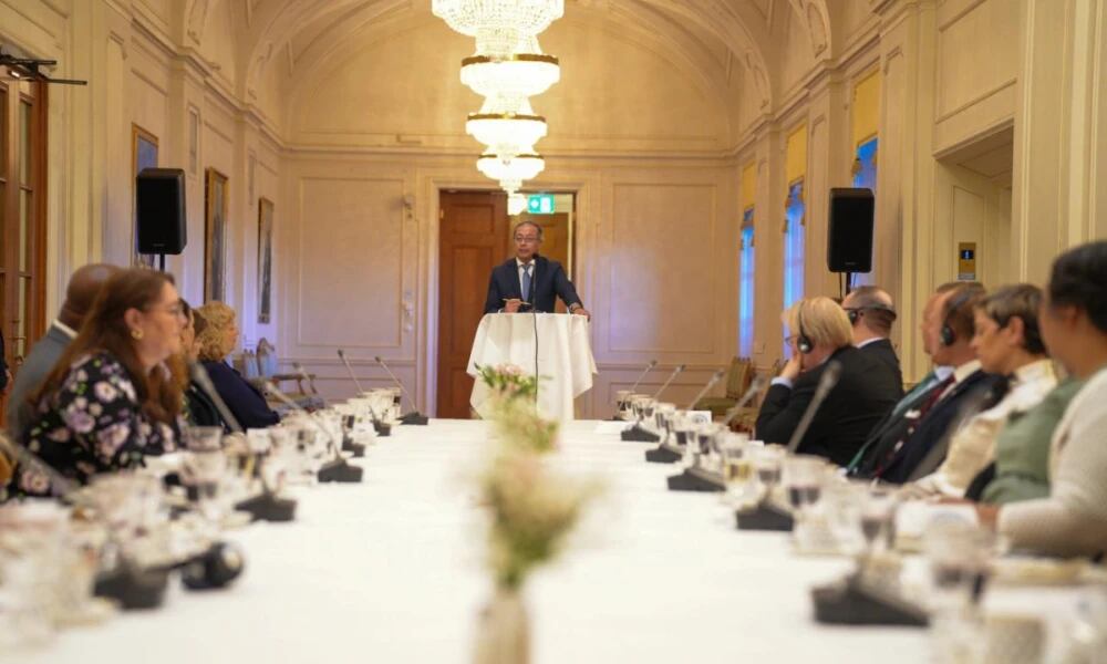 Petro se encuentra de visita oficial en Suecia y Suiza