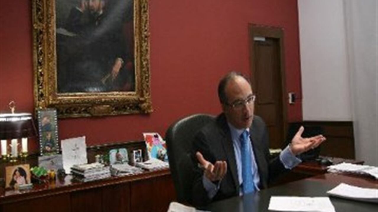 Juan Carlos Echeverry, Ministro de Hacienda